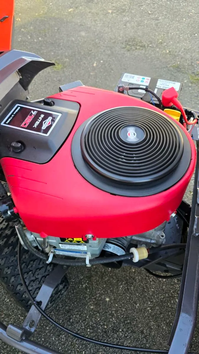 Husqvarna R214TC - Image 3