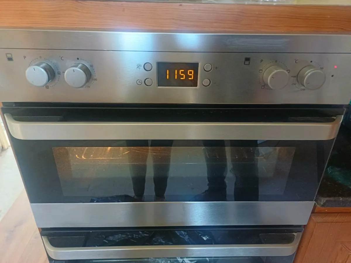 Built in double oven - Image 1