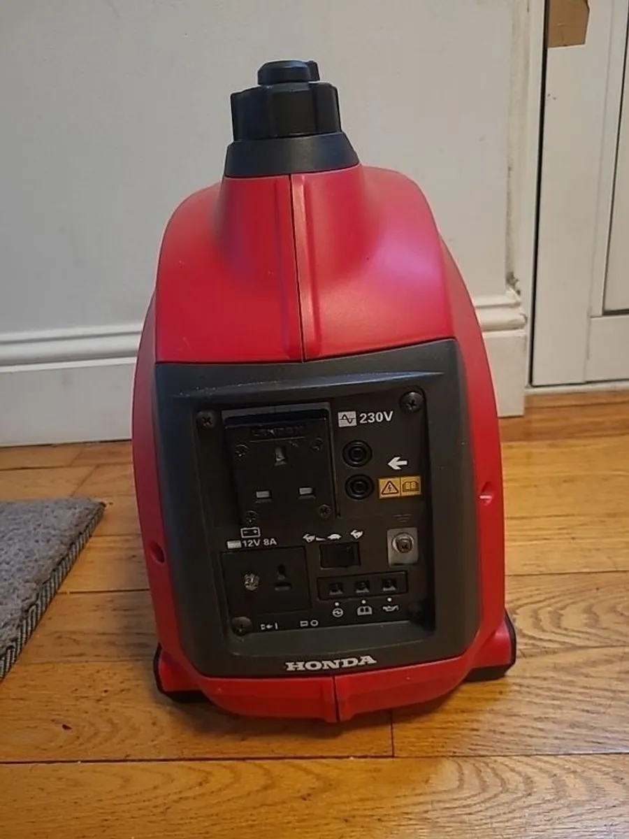 Honda EU10i Portable Inverter Generator 1000w - Image 2