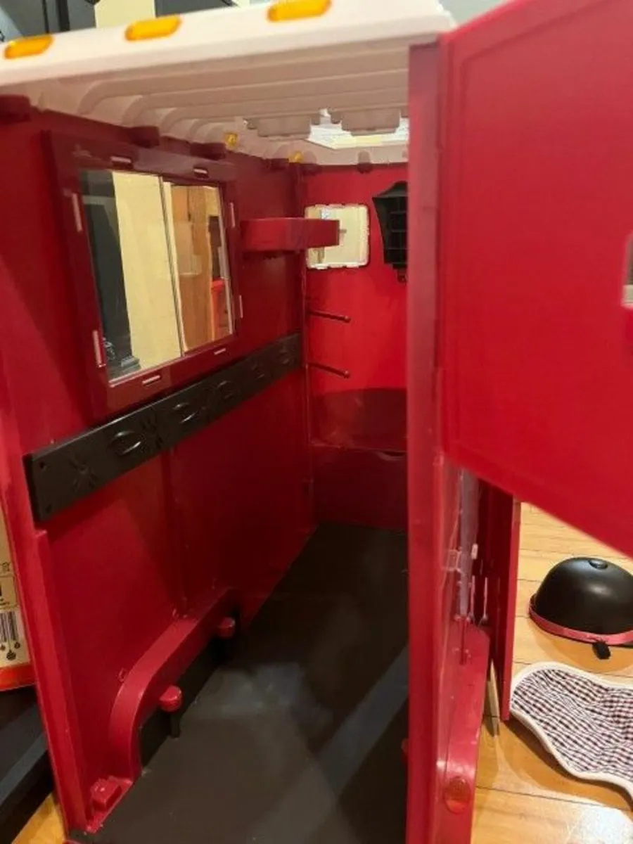 Our Generation Doll - Horse Box & Stable - Image 4