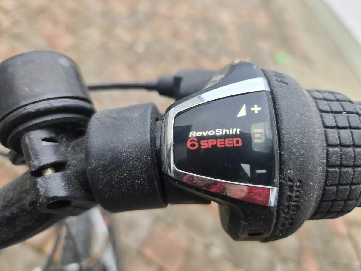 Childs bike - Image 3