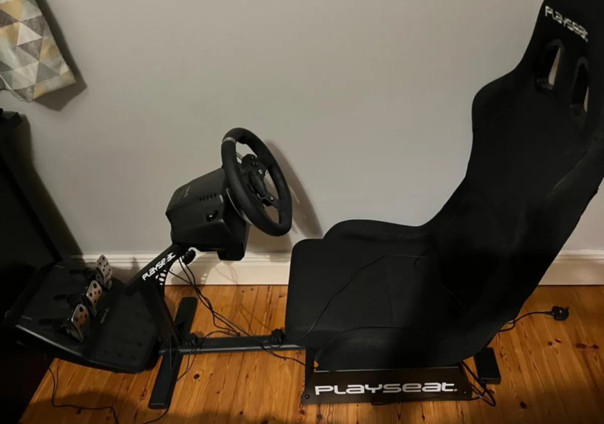Logitech G29 Steering wheel, Pedals and Seat - Image 1