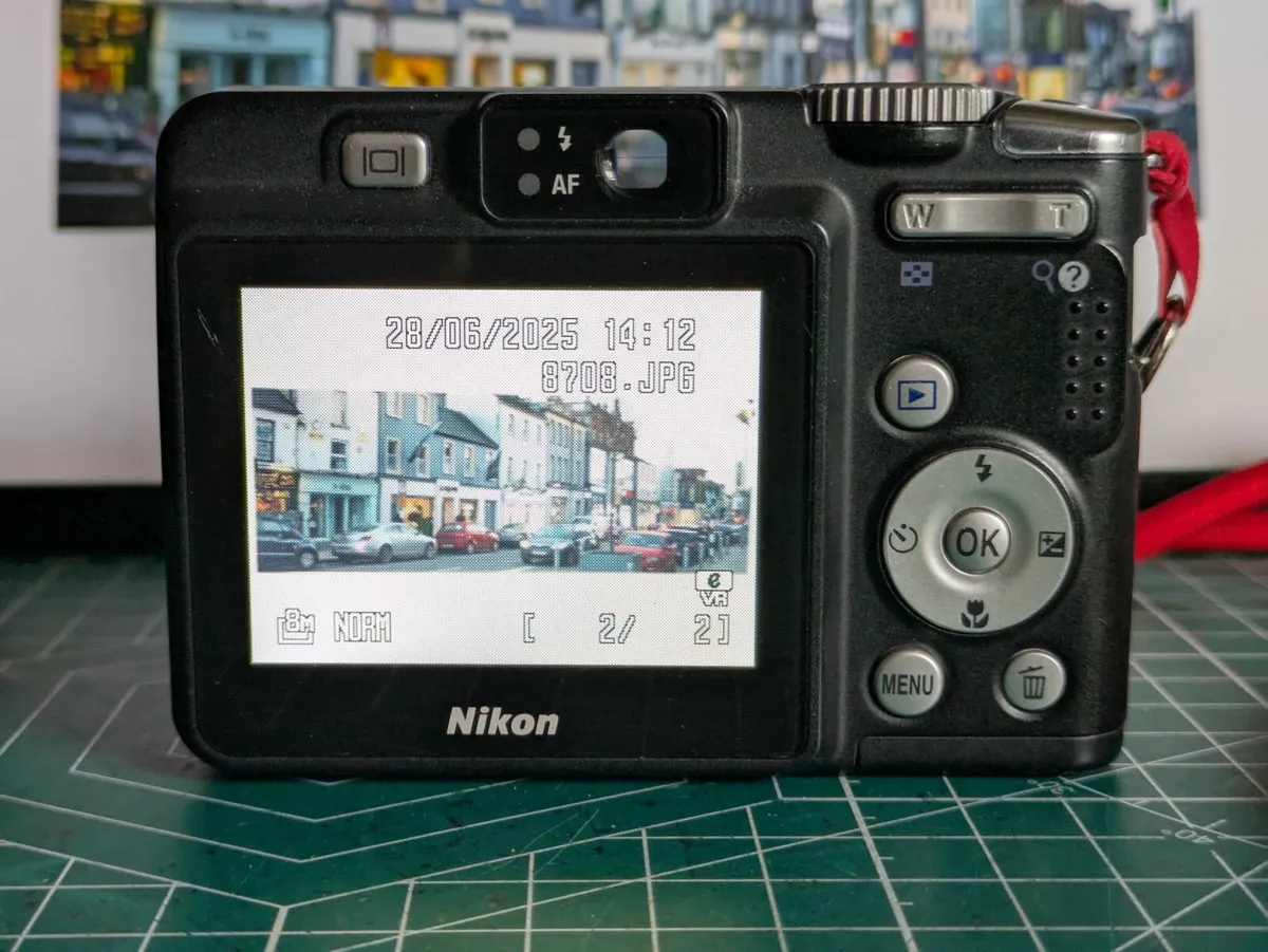 Nikon P50 8MP CCD🌈 digital compact camera - Image 3