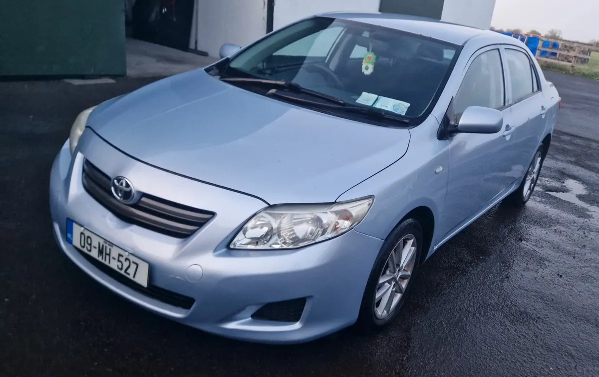 Toyota Corolla 2009 - Image 3