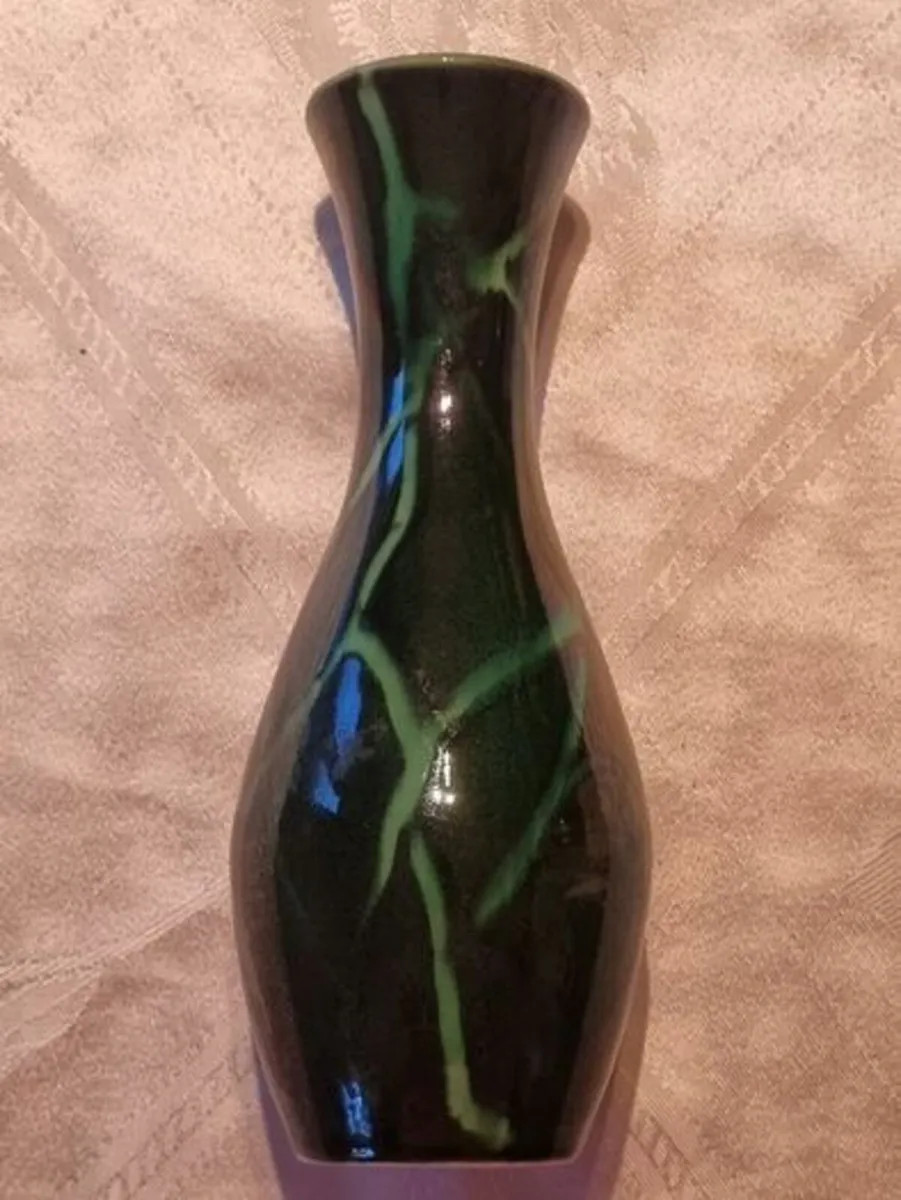 Vintage Sylvac Green Vase - Image 4