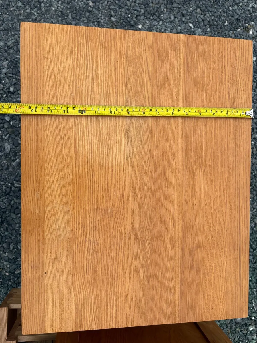 Oak bedside locker - Image 3