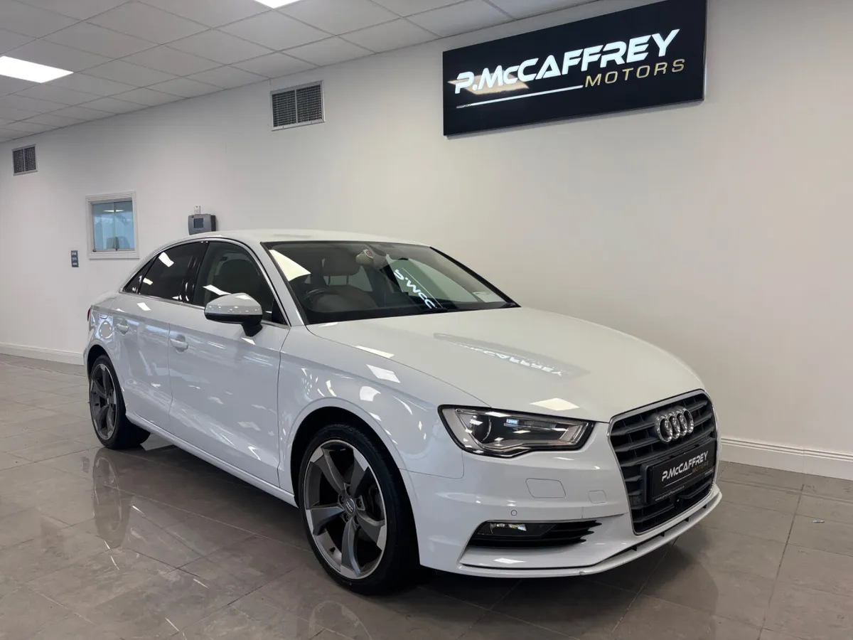 2015 Audi A3 1.4 TFSI S-Tronic Auto, Leather Inter - Image 4