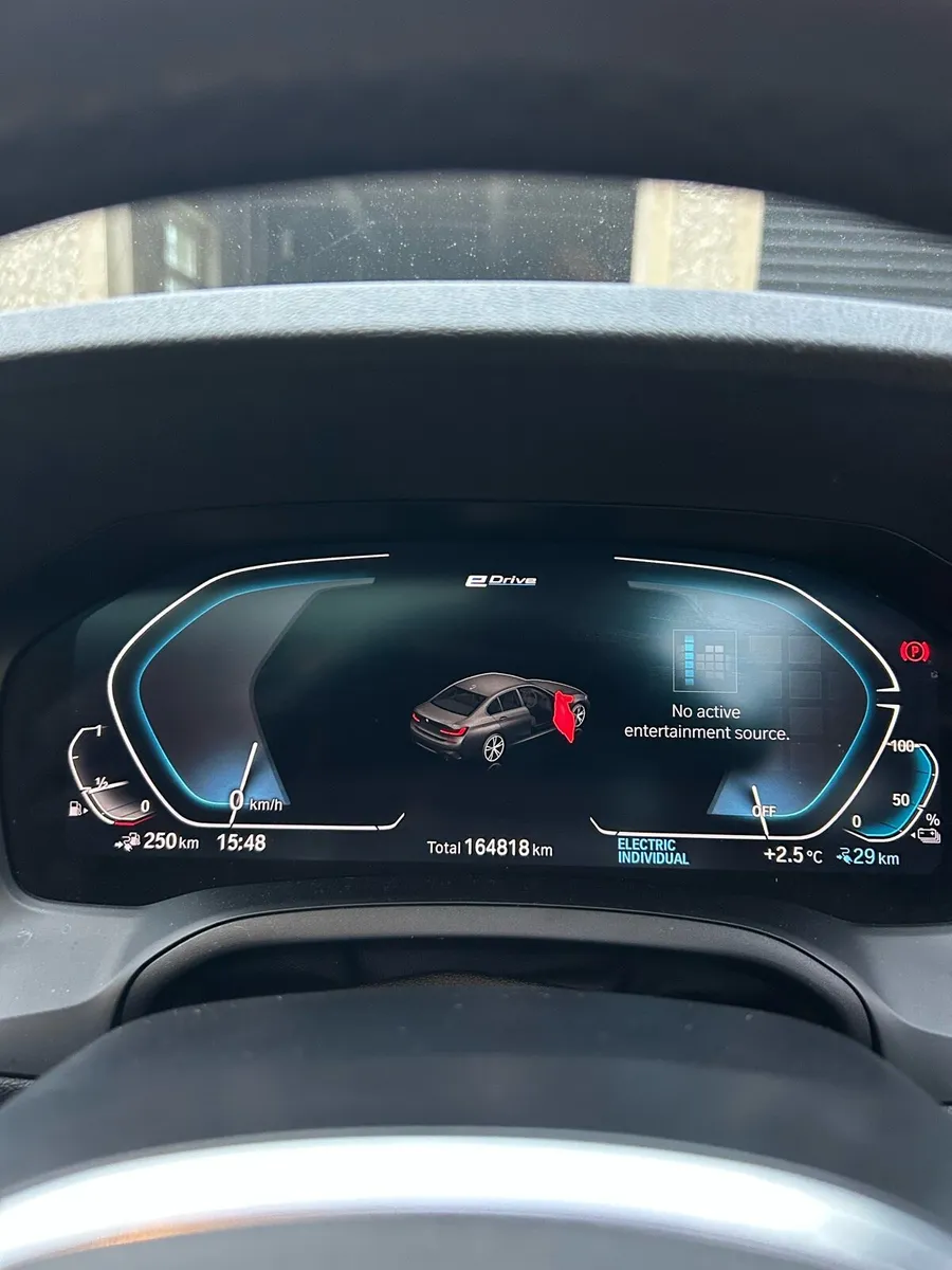 BMW 330E M-SPORT (192) - Image 4