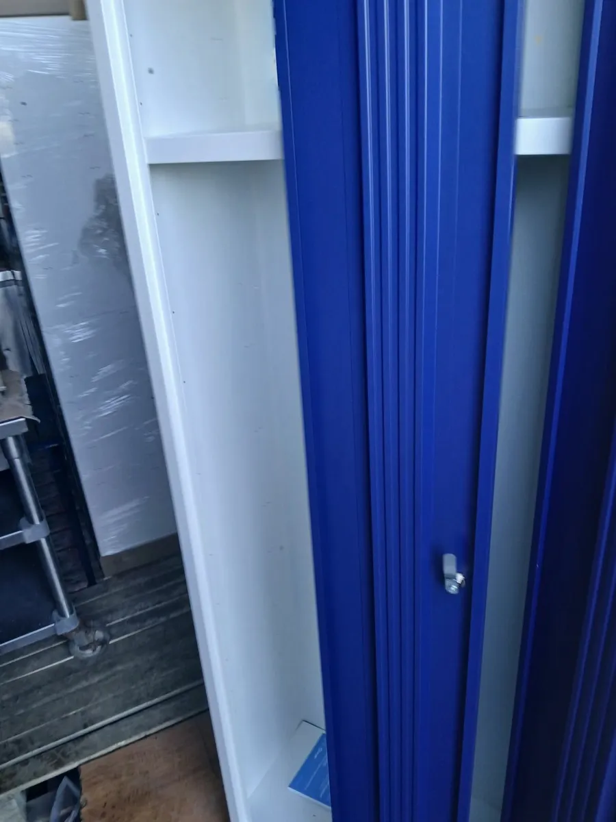 Personsl sports locker (3x1) new delivered - Image 1