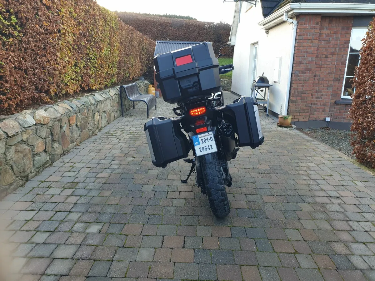 HONDA AFRICA TWIN DCT 2020 - Image 3