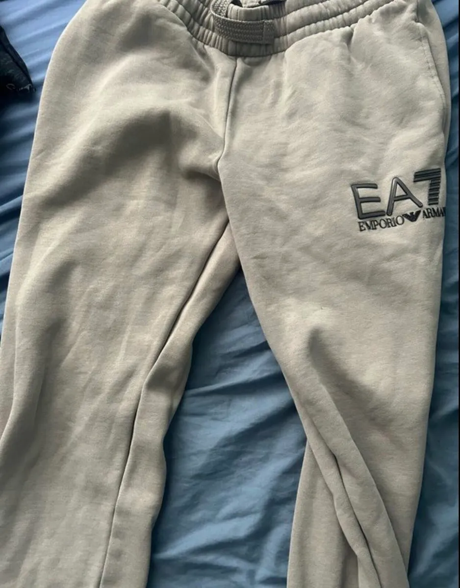 EA7 tracksuit - Image 3