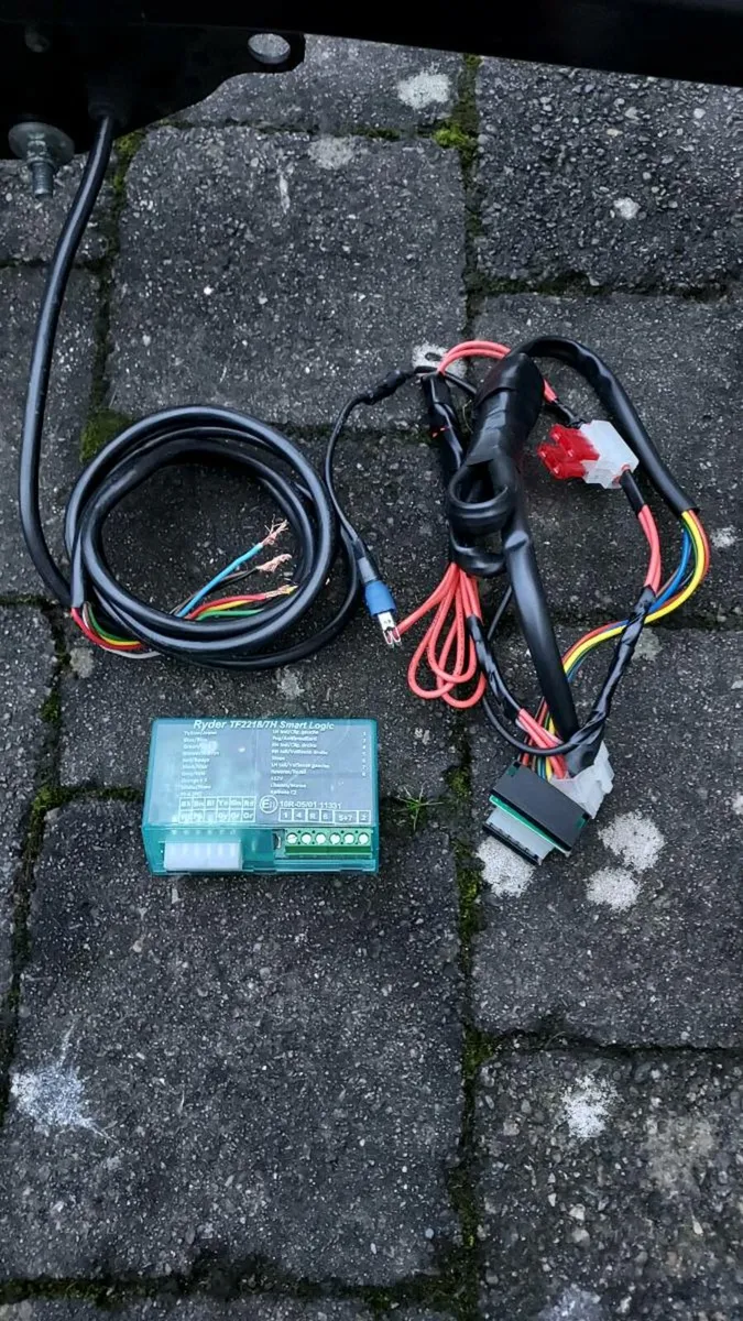 VW PASSAT B7 TOWBAR - Image 4