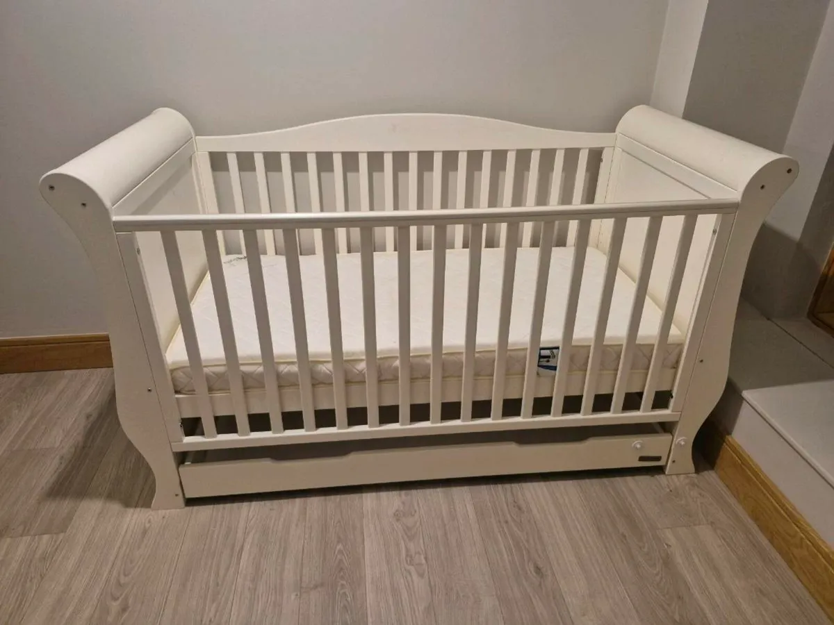 Cot bed - Image 2