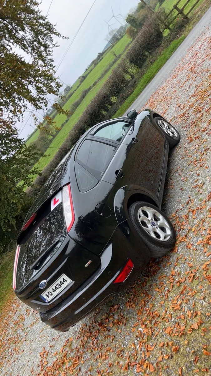 Ford focus - Image 2