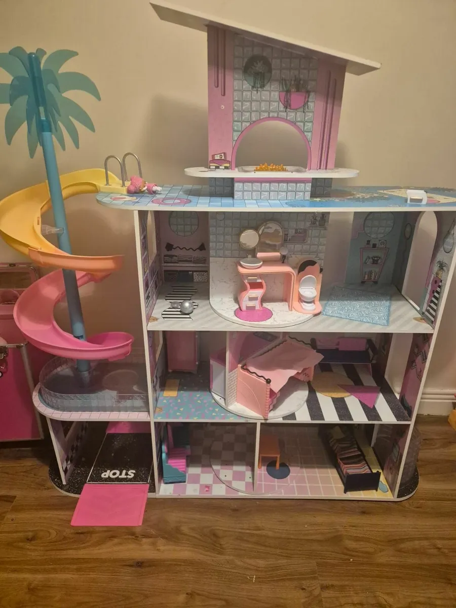LOL doll house - Image 1