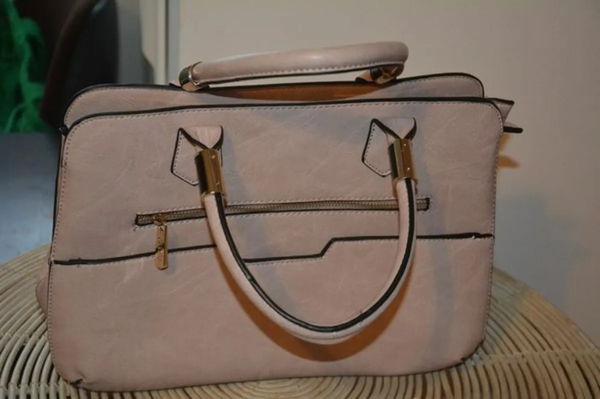 Bessie women's handbag new - Image 1