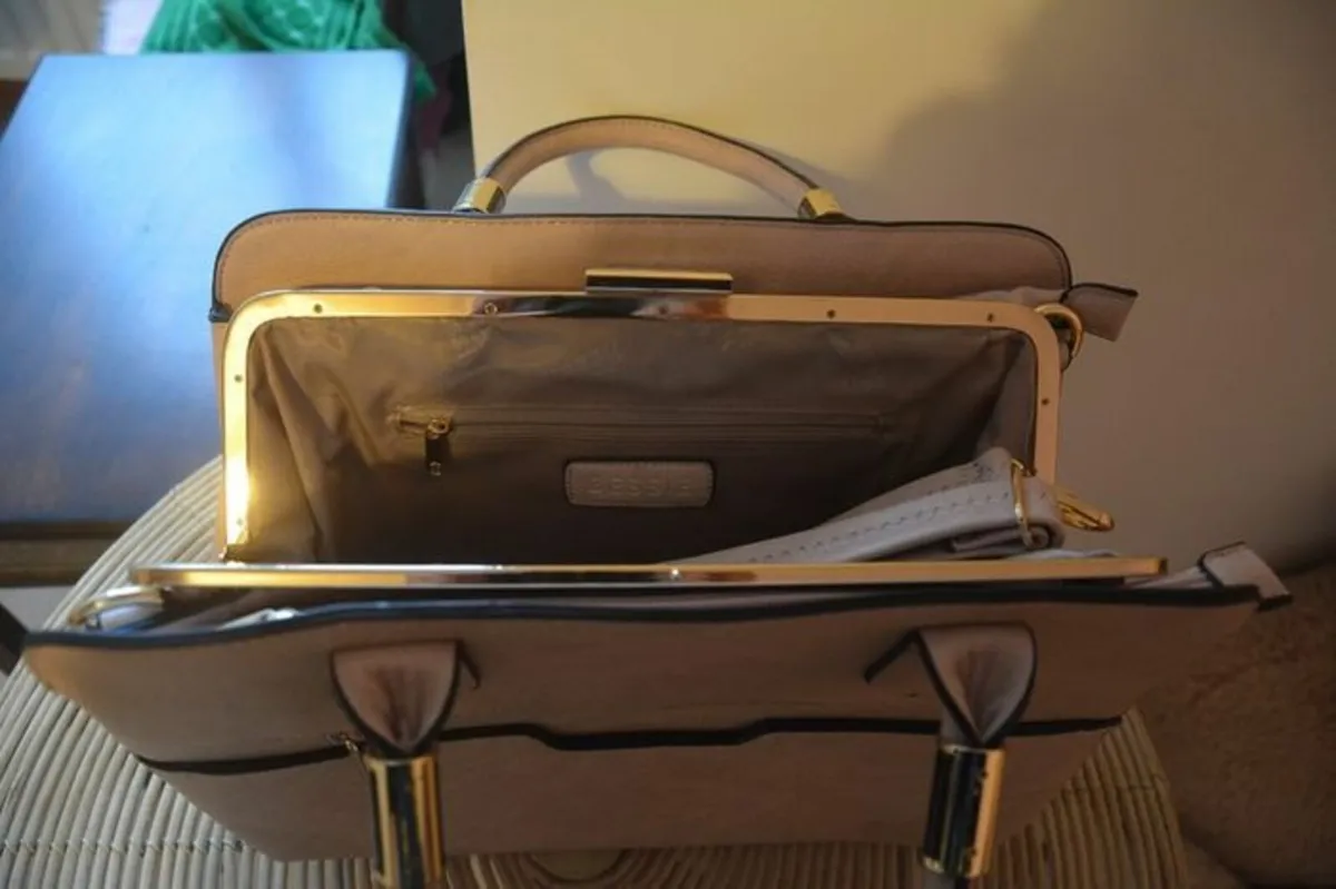 Bessie women's handbag new - Image 3