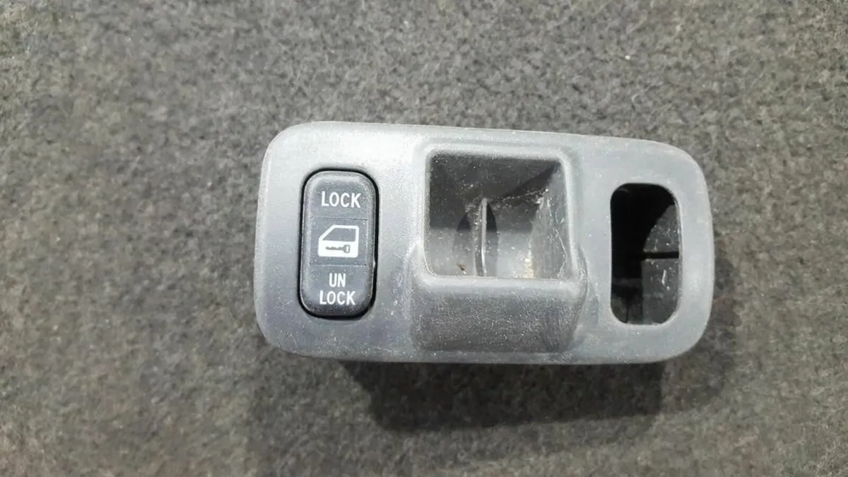 Toyota Corolla E11 97-02 Switch Surround - Image 1
