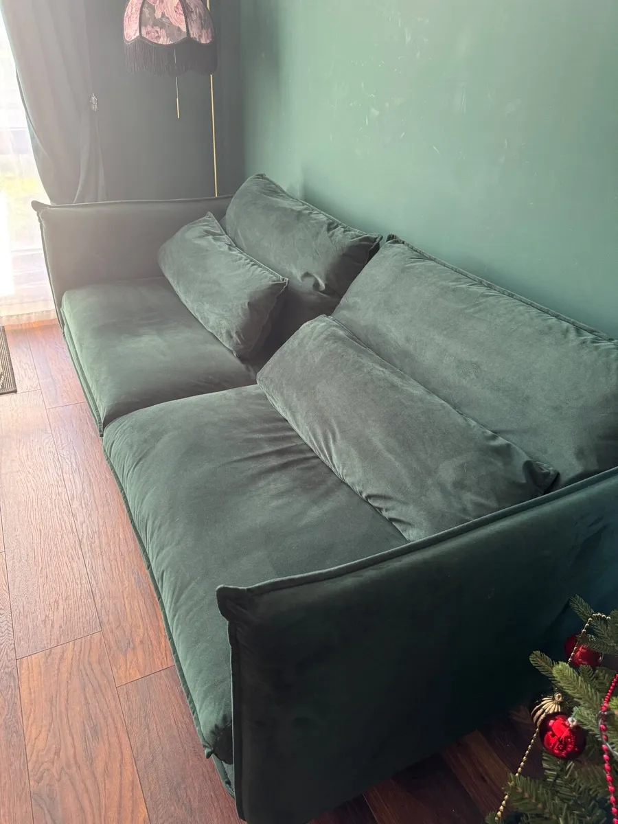 Velvet Green Sofa (3 Seater) - Image 4
