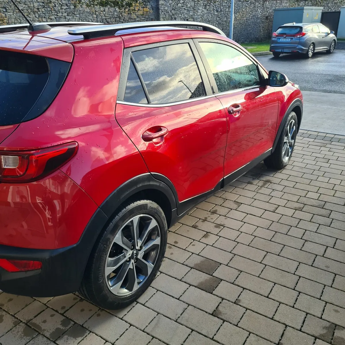 Kia Stonic 2019 ONLY 29000KM - Image 2