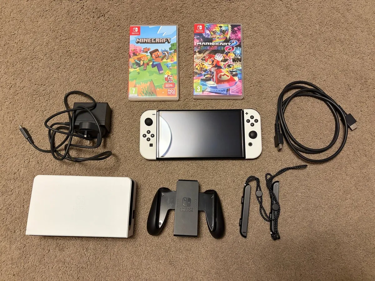 Nintendo Switch OLED - Image 1