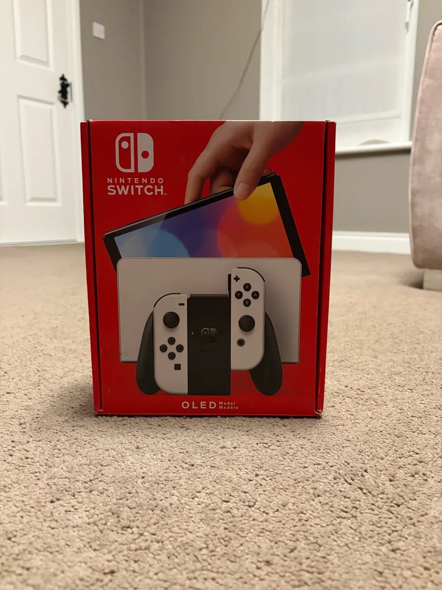 Nintendo Switch OLED - Image 3