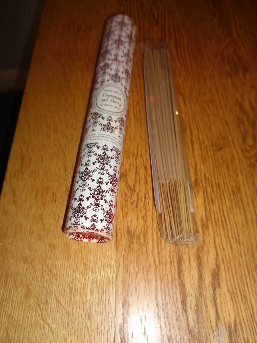 Cinnamon & Berry Incense Sticks for Sale - Image 1