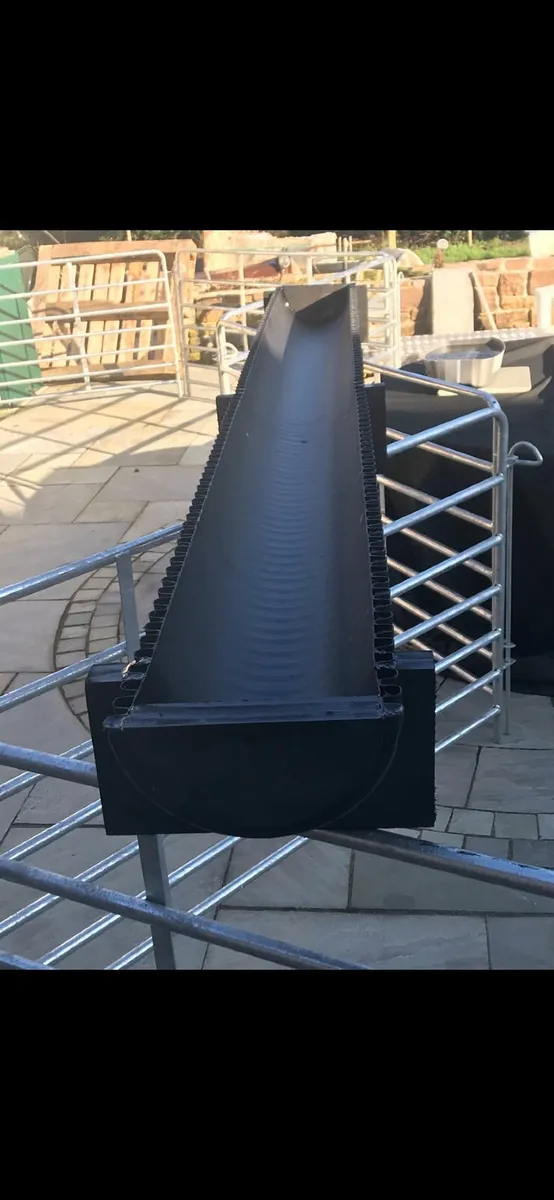 Sheep/calf trough - Image 2