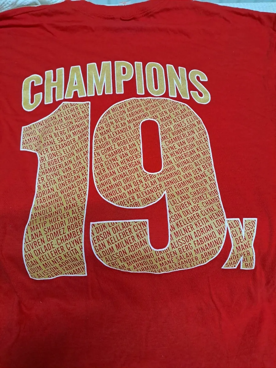 Liverpool FC tee shirt size S - Image 3