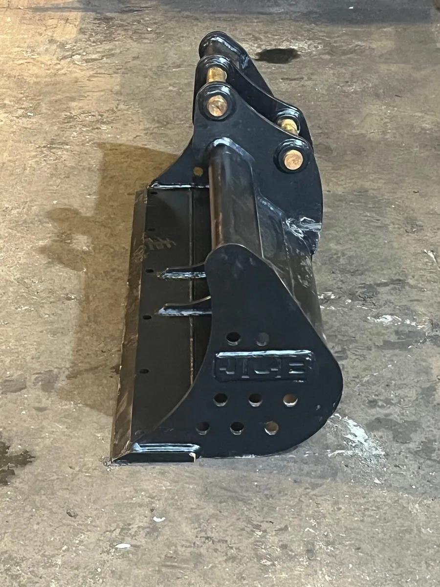 4ft Jcb grading bucket - Image 2