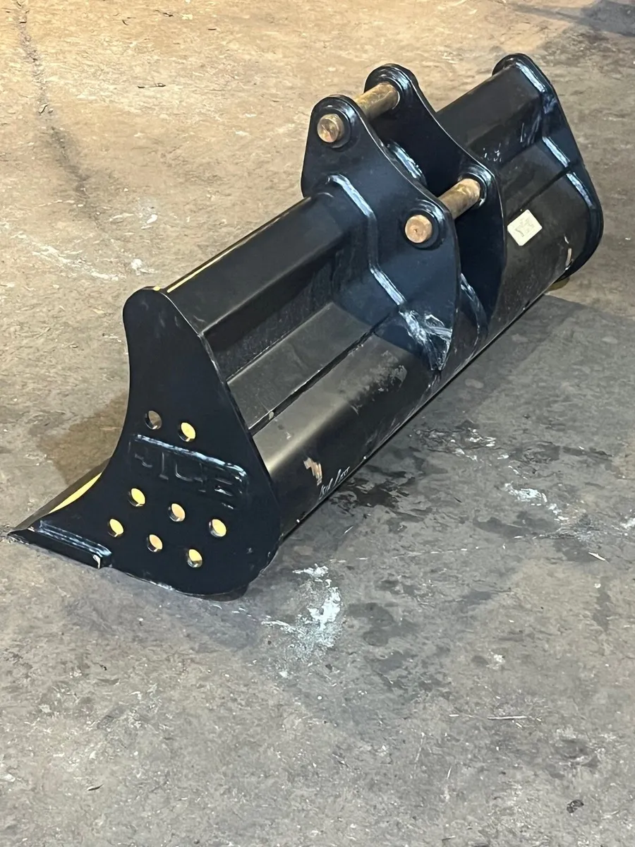 4ft Jcb grading bucket - Image 3