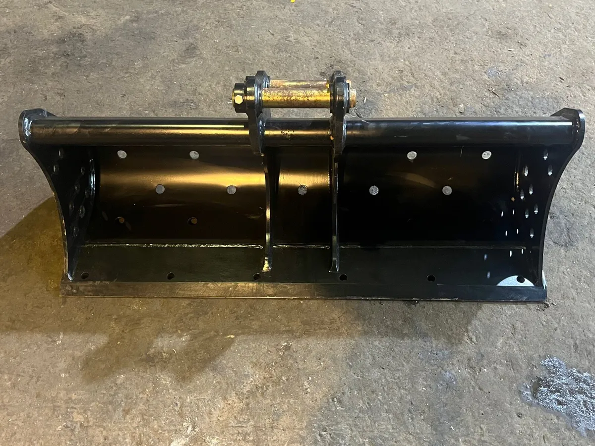 4ft Jcb grading bucket - Image 4