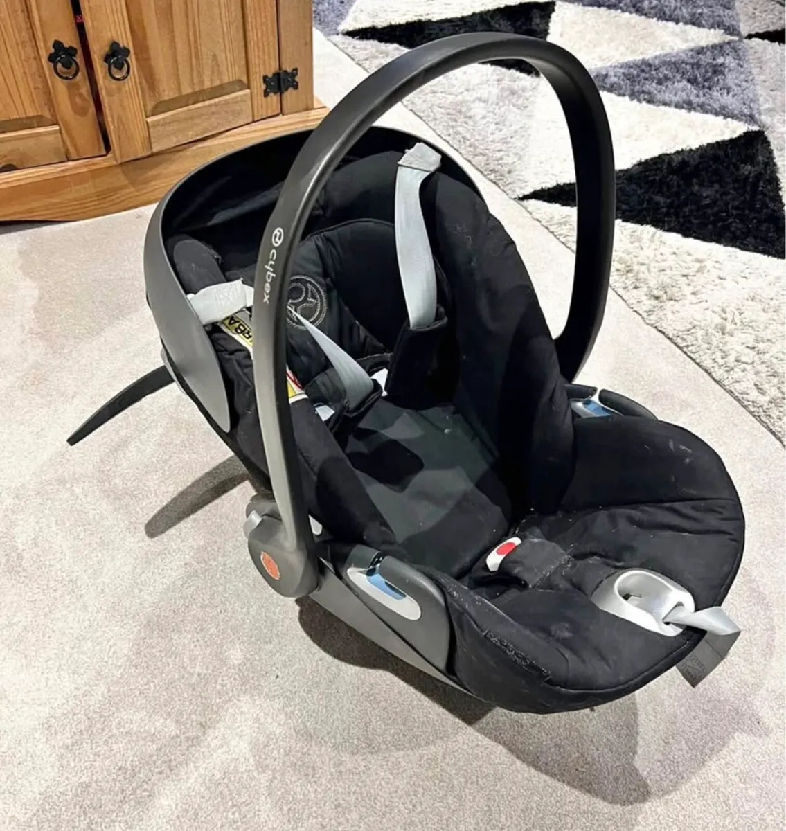Cybex iCloud car seat with isofix base - Image 2