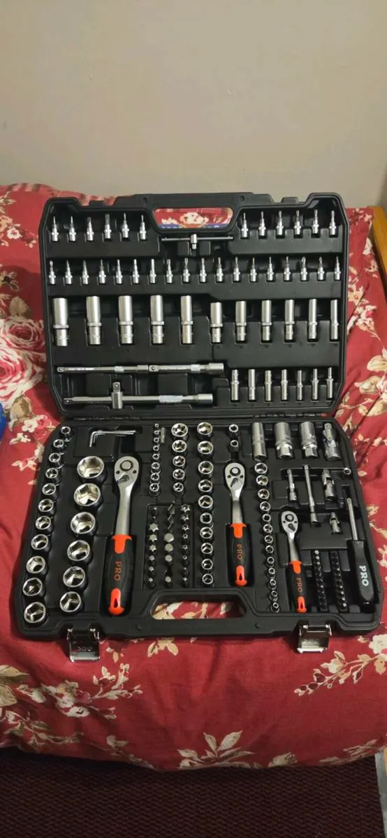 BIG BIG BIG SET OF socket brand new top top qualit - Image 1