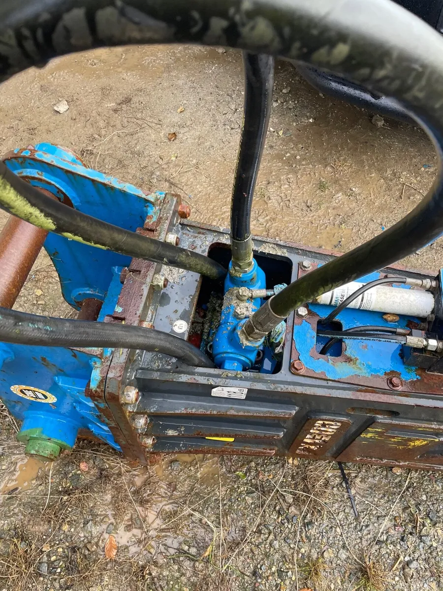 Rock breaker to suit 20 ton - Image 1