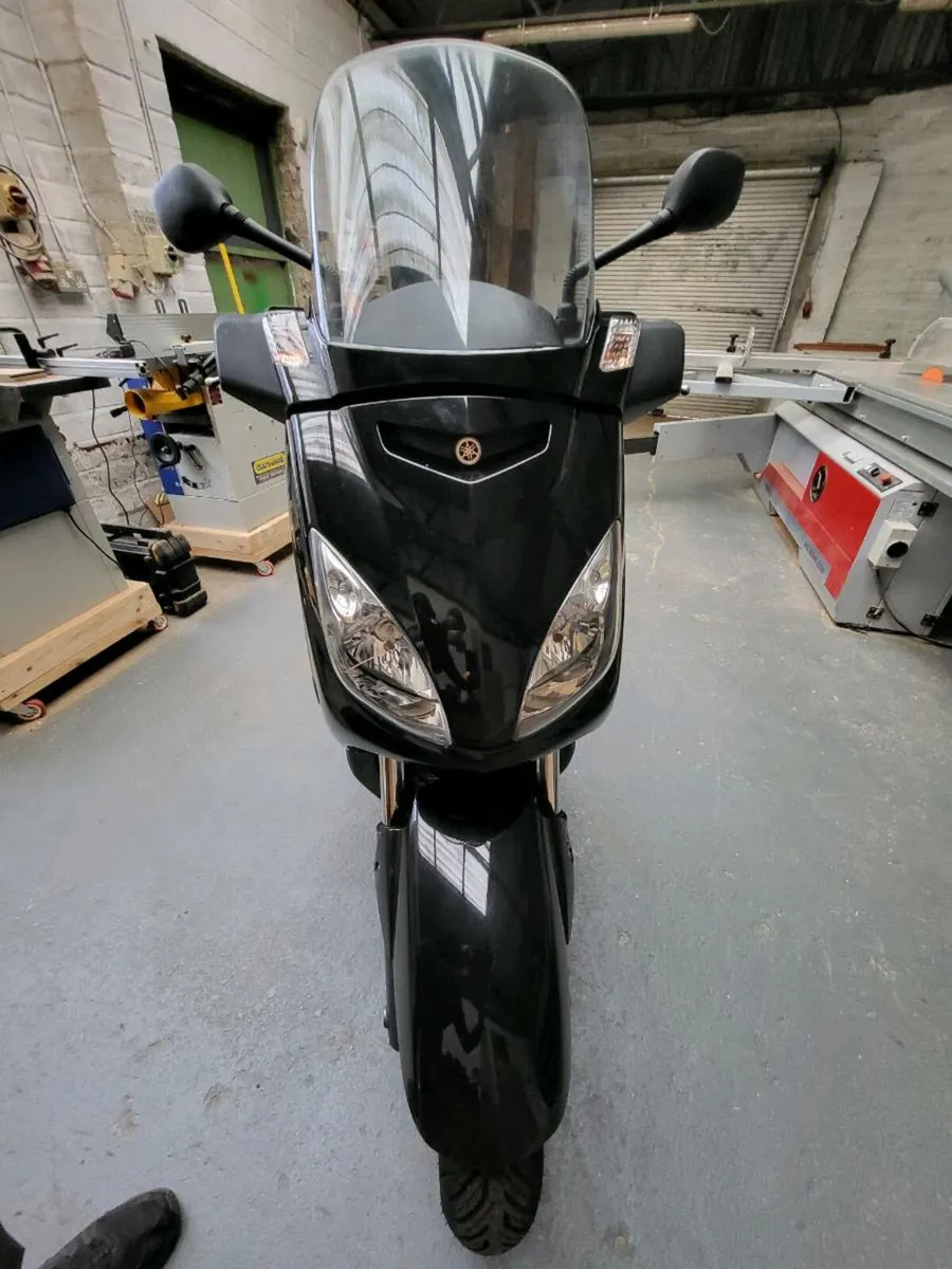 Yamaha xmax 125 - Image 2