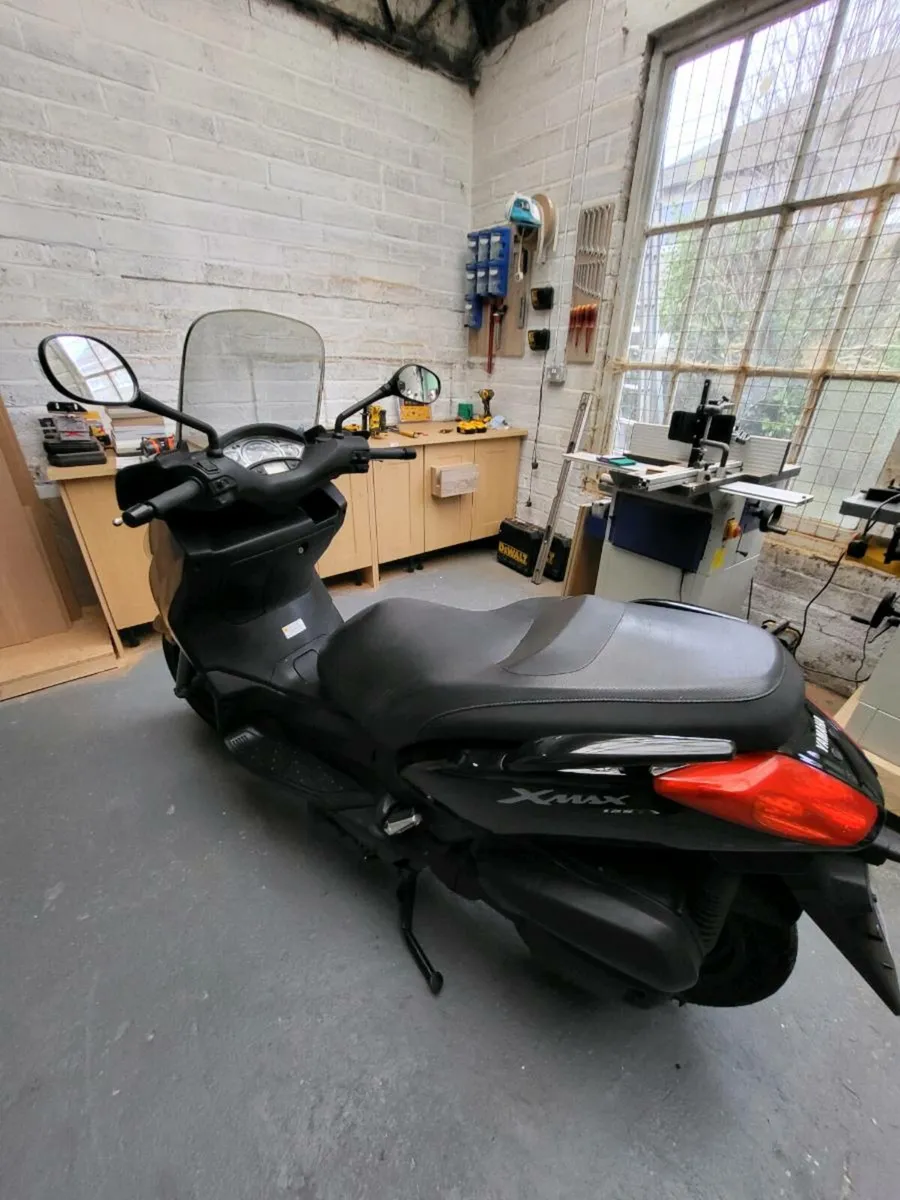 Yamaha xmax 125 - Image 3
