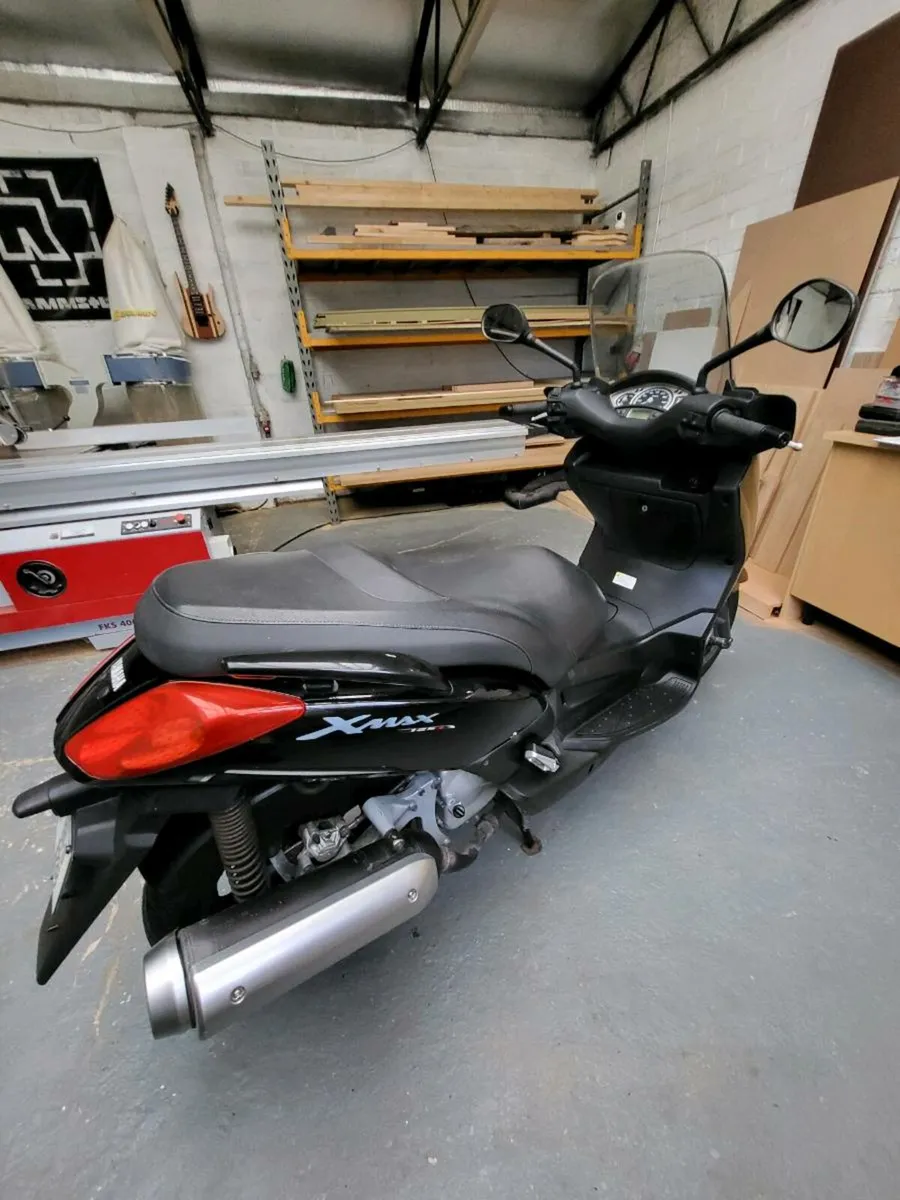 Yamaha xmax 125 - Image 4