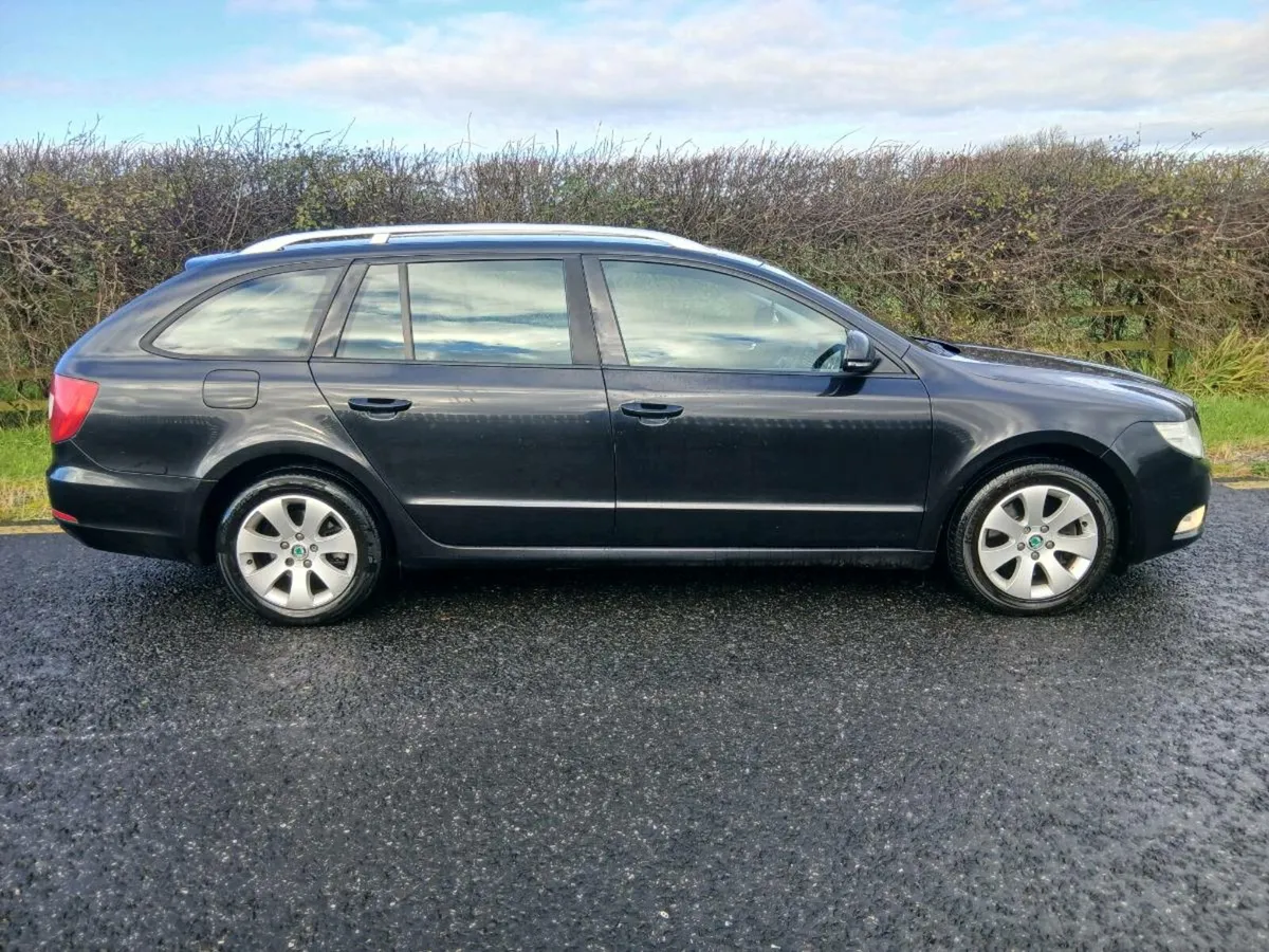 131 SKODA SUPERB ESTATE 2.0 TDI 140PS - Image 2