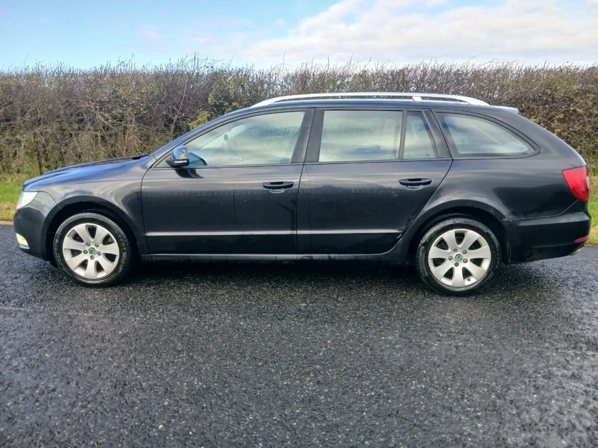 131 SKODA SUPERB ESTATE 2.0 TDI 140PS - Image 4