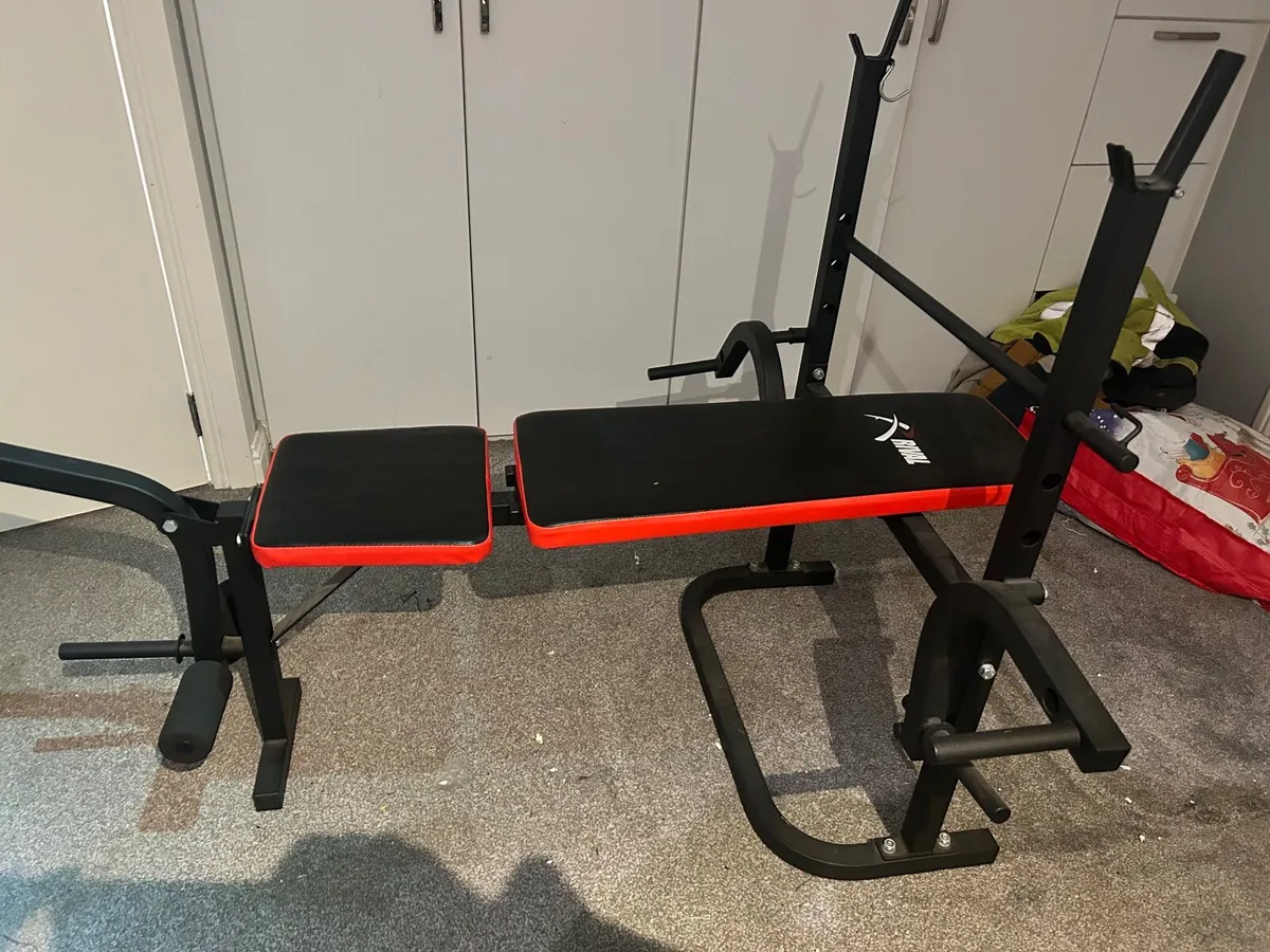 Rival Weights bench