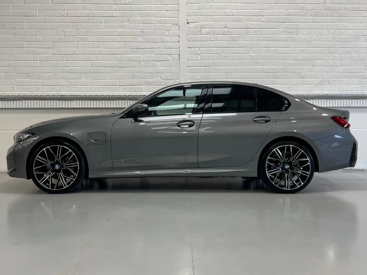 BMW 3 Series 330e M Sport G20 PHEV 290bhp Auto - Image 4