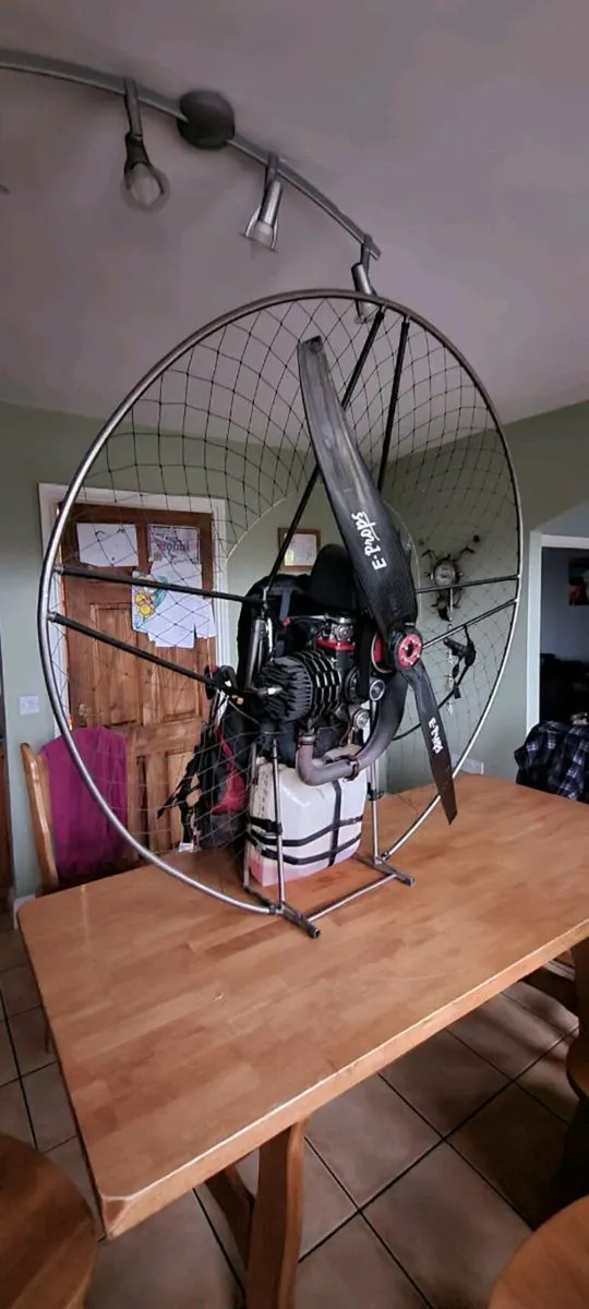 Paramotor & wing - Image 1