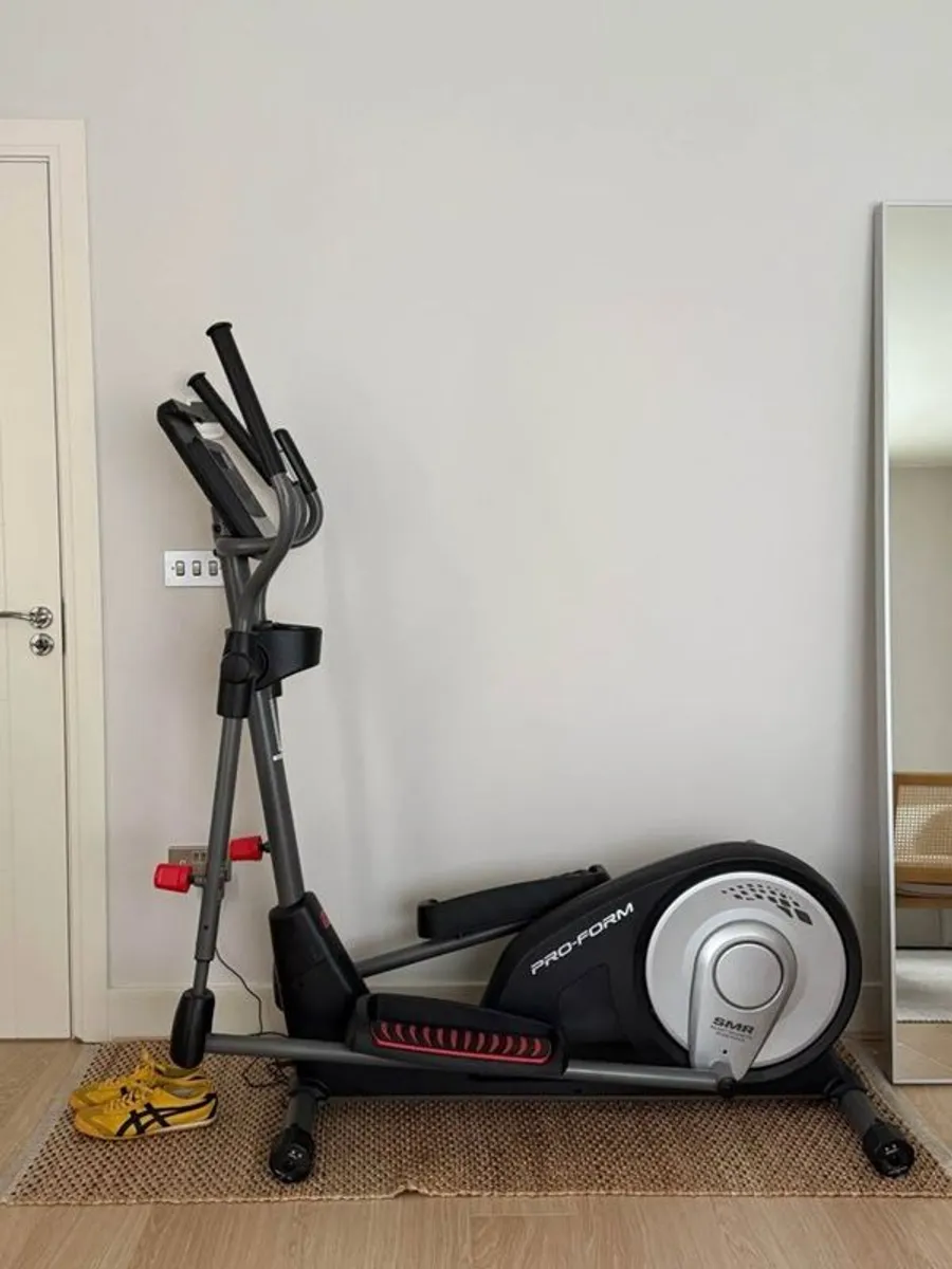 Pro Form 525 CSE+ - Image 1