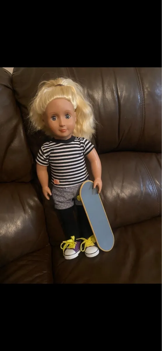 our generation skateboard set - Image 1