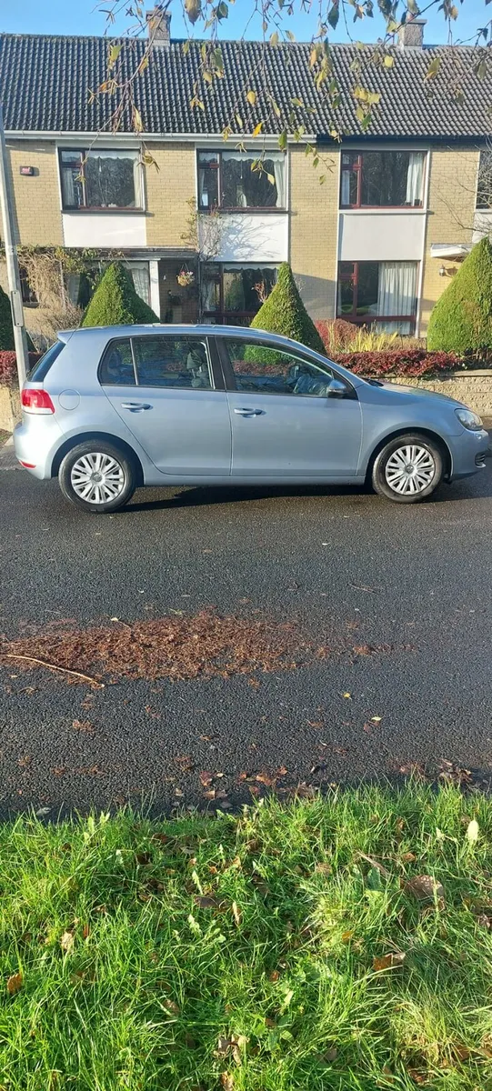VW Golf 2010 1.6 Diesel - Image 2