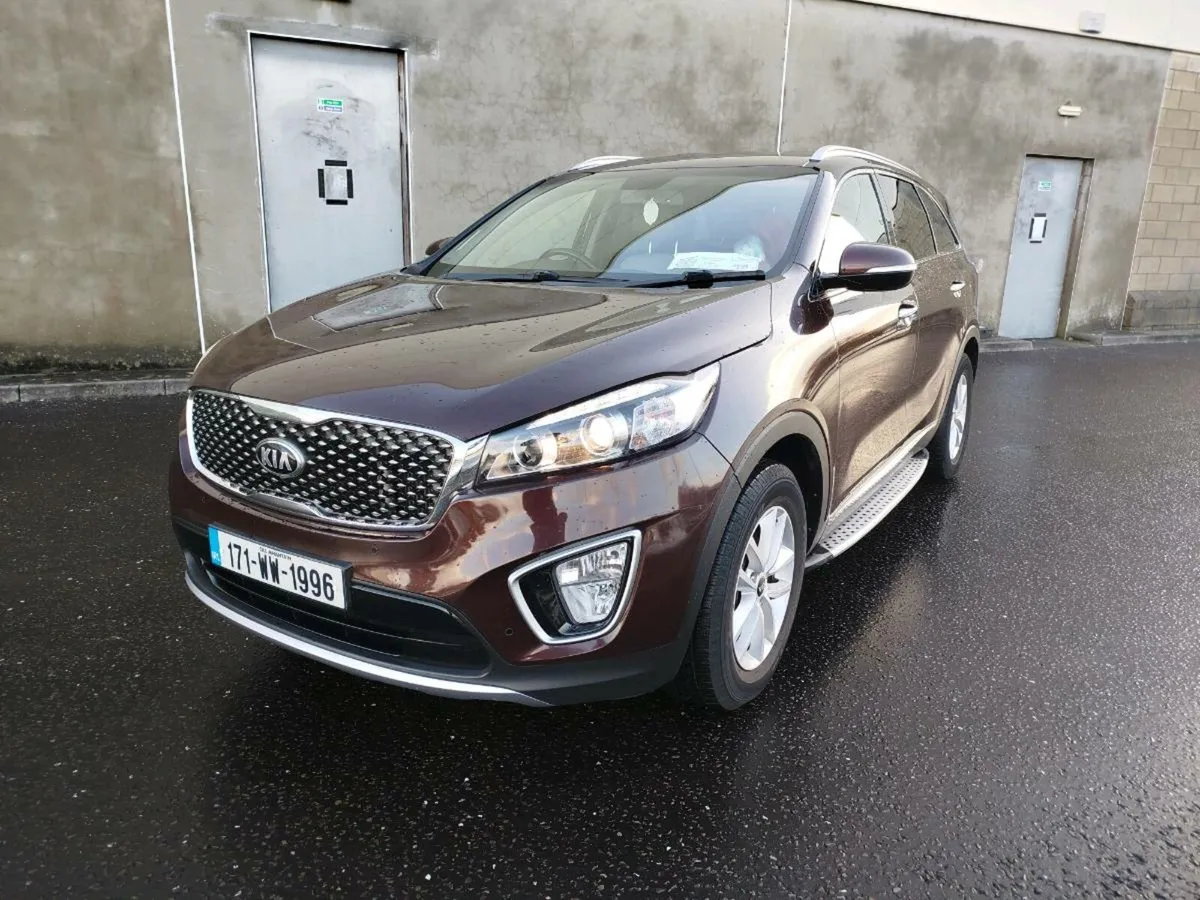 KIA SORENTO LOW MILES- 7 SEATER - Image 4