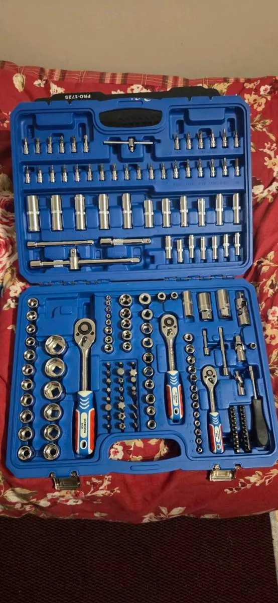 BIG BIG BIG SET OF socket brand new - Image 3