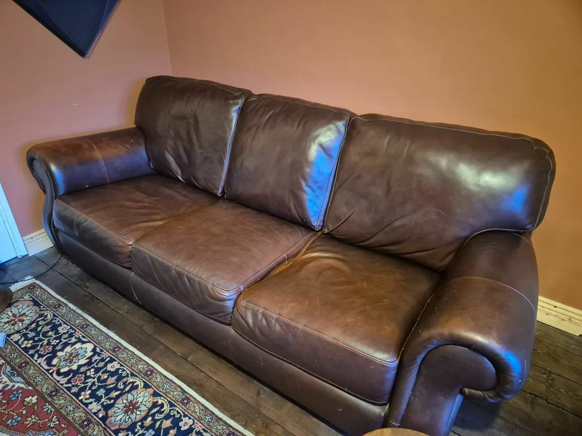 Couch (free, collection only) - Image 1