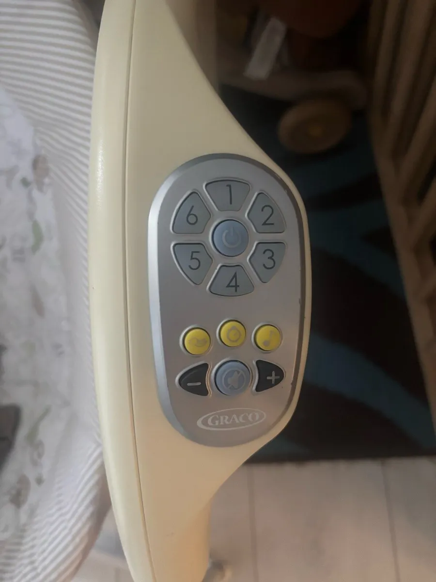 Gracie baby swing seat - Image 3